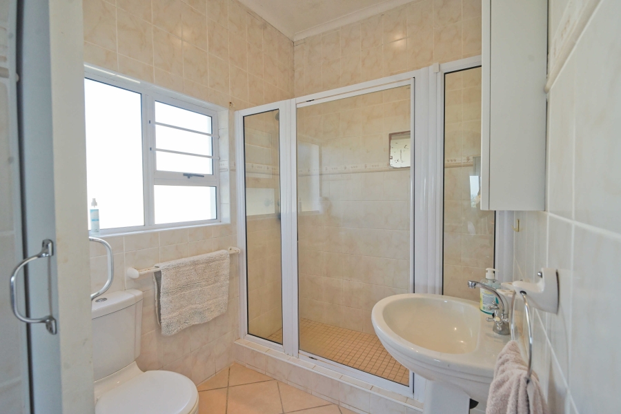 5 Bedroom Property for Sale in Kaysers Beach Eastern Cape